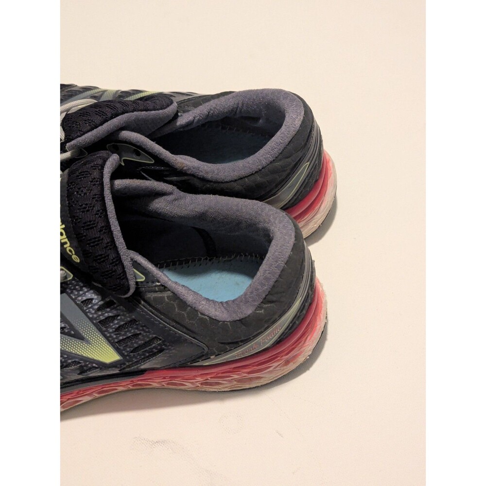 Size 11 - New Balance Fresh Foam 1080v6 Black Red Lime No Insoles - Picture 4 of 7